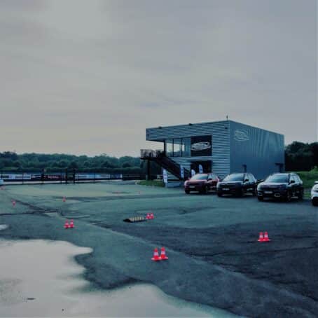 événement roadshow citroën sur les circuits automobile en France